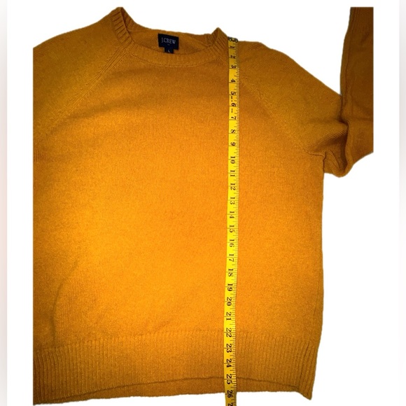 J.Crew Mens Crew Neck Pullover Sweater Sz.Large/Yellow-Gold/Lambs Wool Blend - Picture 4 of 5